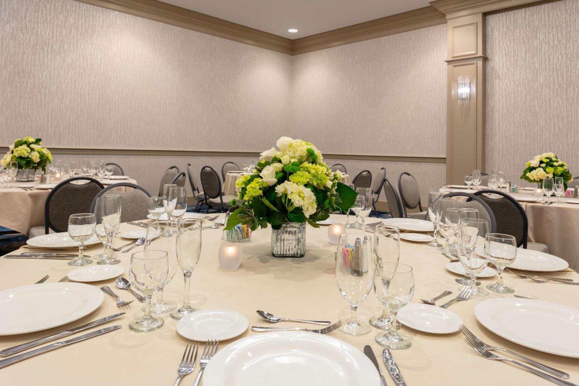 Doubletree By Hilton Hotel Burlington Vermont Extérieur photo