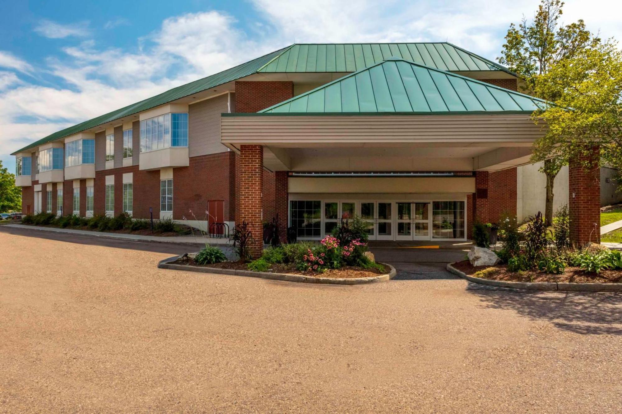 Doubletree By Hilton Hotel Burlington Vermont Extérieur photo